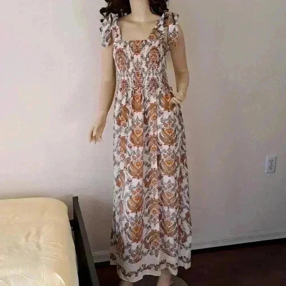 DRESS Max Studio Tie Strap Smocked Large Cream/Orange Paisley Wallpaper - Picture 1 of 7